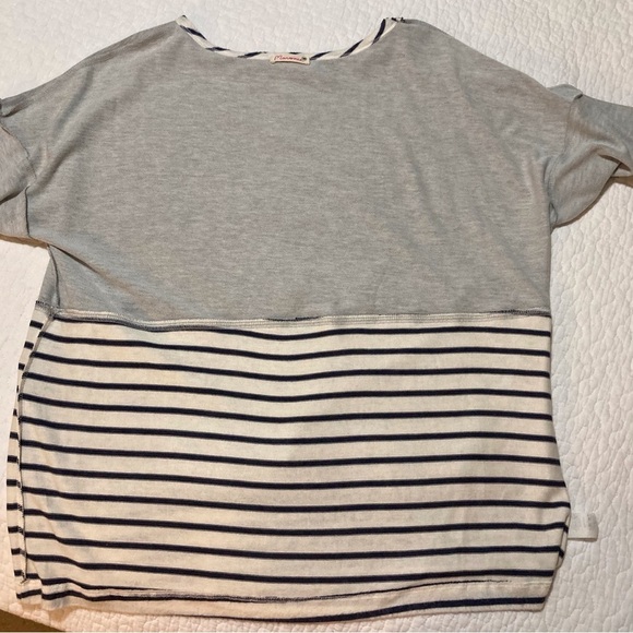 Maronie (Anthropologie) Layered Tee Shirt | Draped | Comfy - Picture 10 of 10